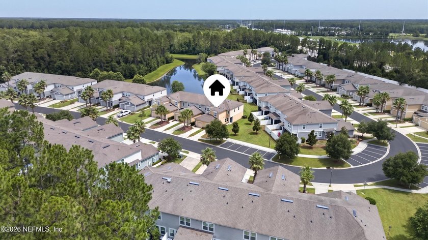 Welcome to this beautifully maintained 3-bedroom, 3-bathroom - photo 47