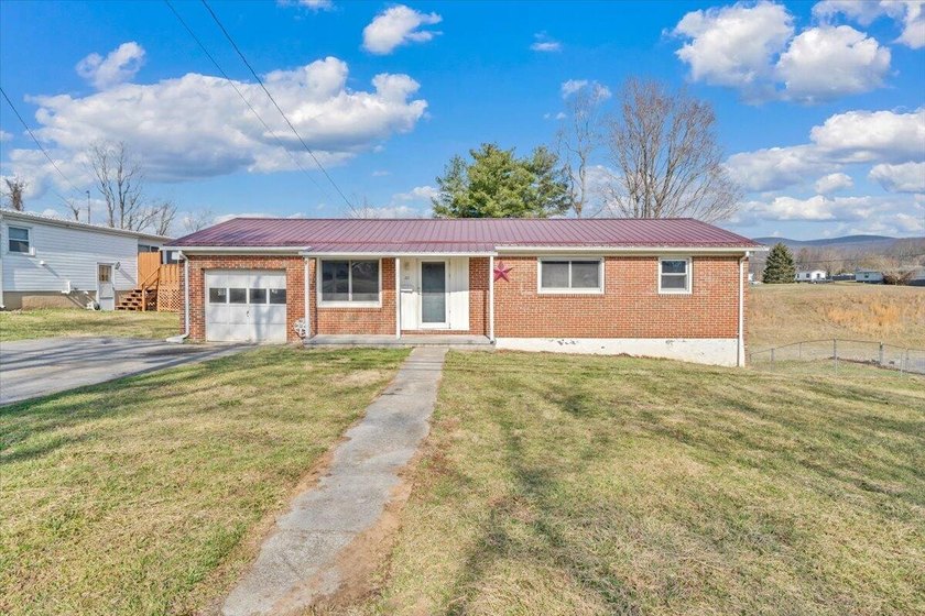 This one-level brick ranch offers plenty of potential and is - photo 51
