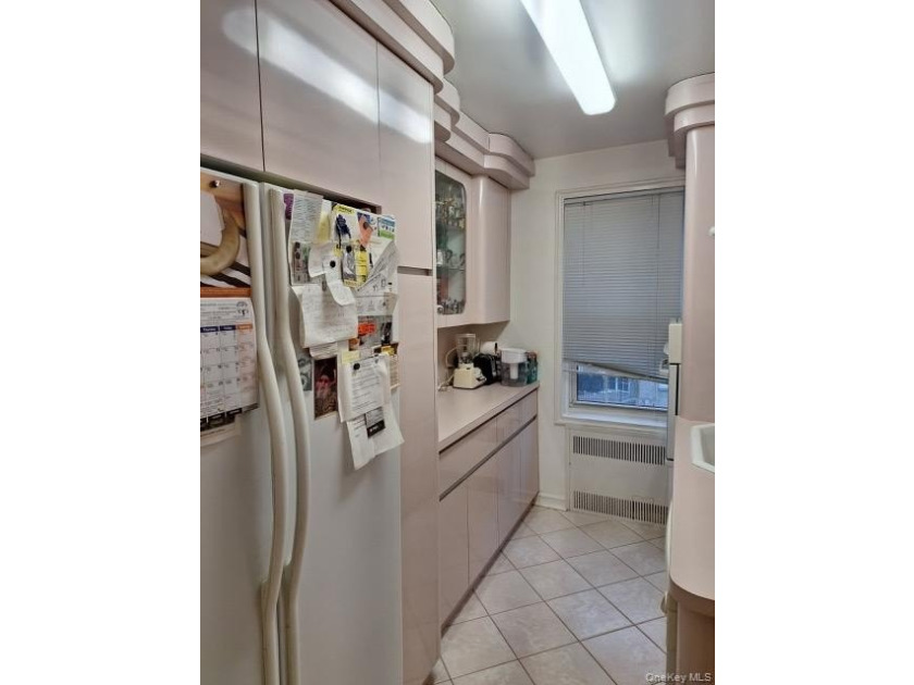 Very nice two bedroom, one bath apartment in co-op building - photo 9