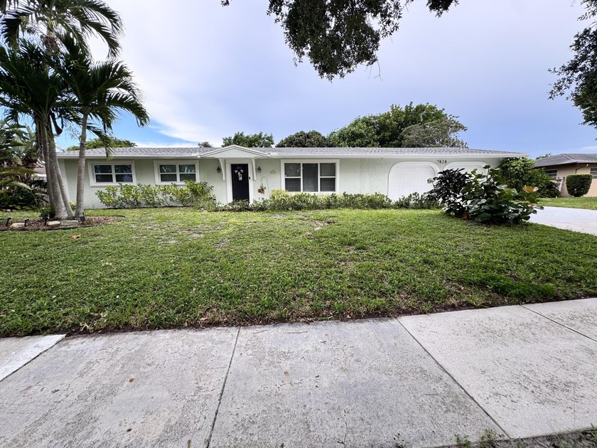 Welcome home! A rare opportunity in the heart of the Palm Beach - photo 16