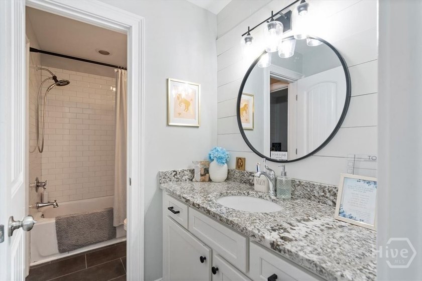 Welcome home to this stunning Oconee County retreat, perfectly - photo 31