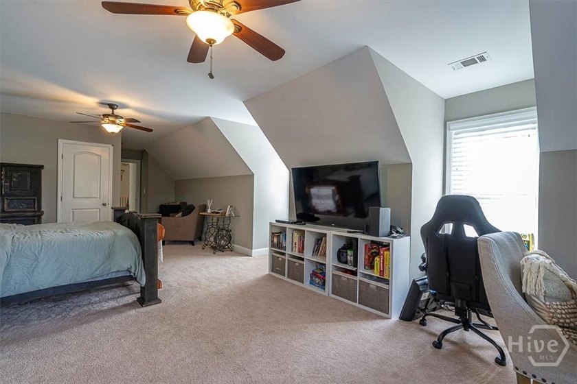 Welcome home to this stunning Oconee County retreat, perfectly - photo 38