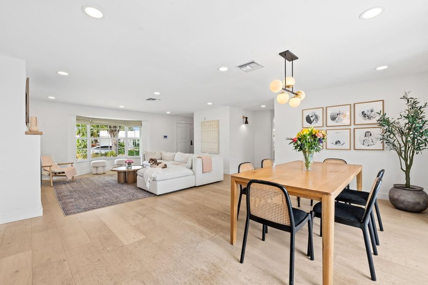 Nestled in Bermuda Riviera, this updated one-story residence - photo 6