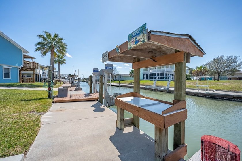 Come live the coastal lifestyle in this thoughtfully designed - photo 19