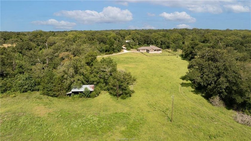 If country living is calling your name, take a look at this 101 - photo 23