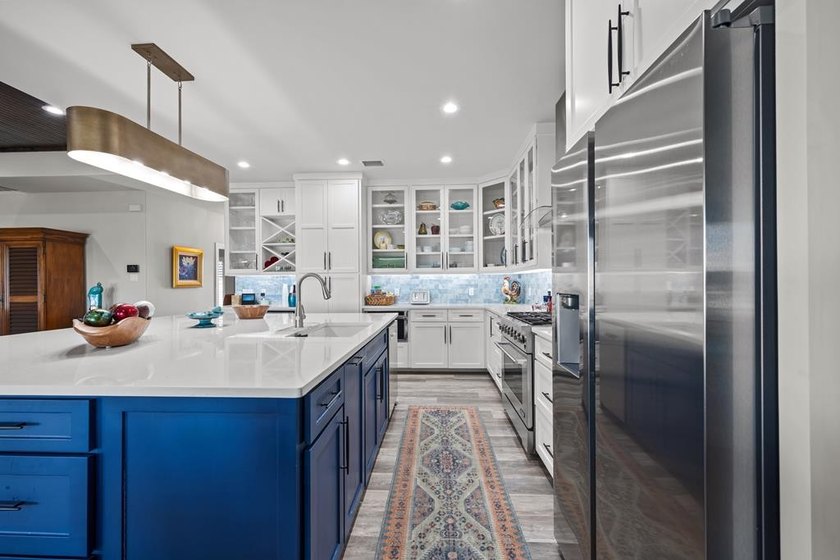 Come live the coastal lifestyle in this thoughtfully designed - photo 25