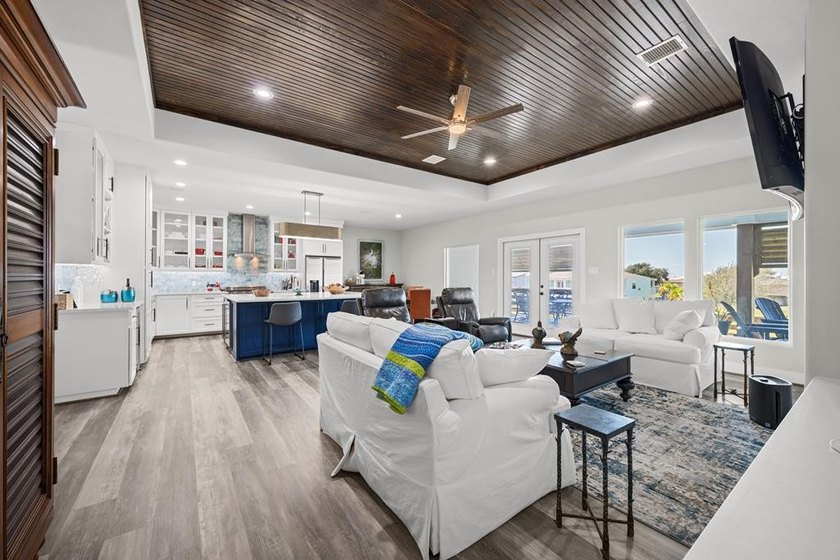 Come live the coastal lifestyle in this thoughtfully designed - photo 34