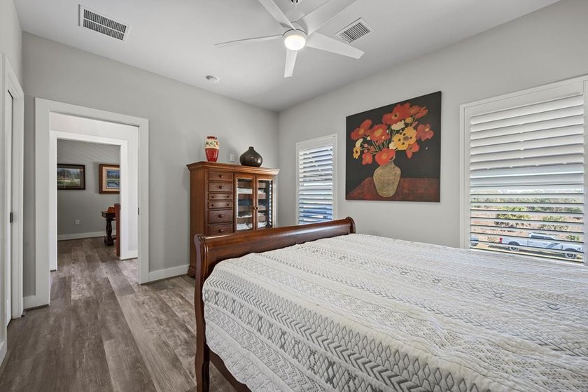 Come live the coastal lifestyle in this thoughtfully designed - photo 38