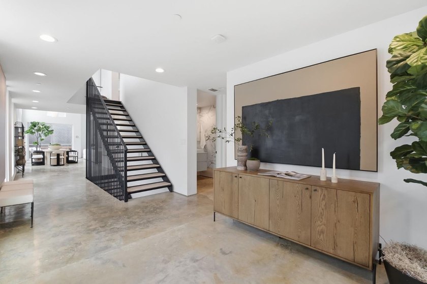 Just blocks from the ocean at Pedro Point, this stunning custom - photo 4