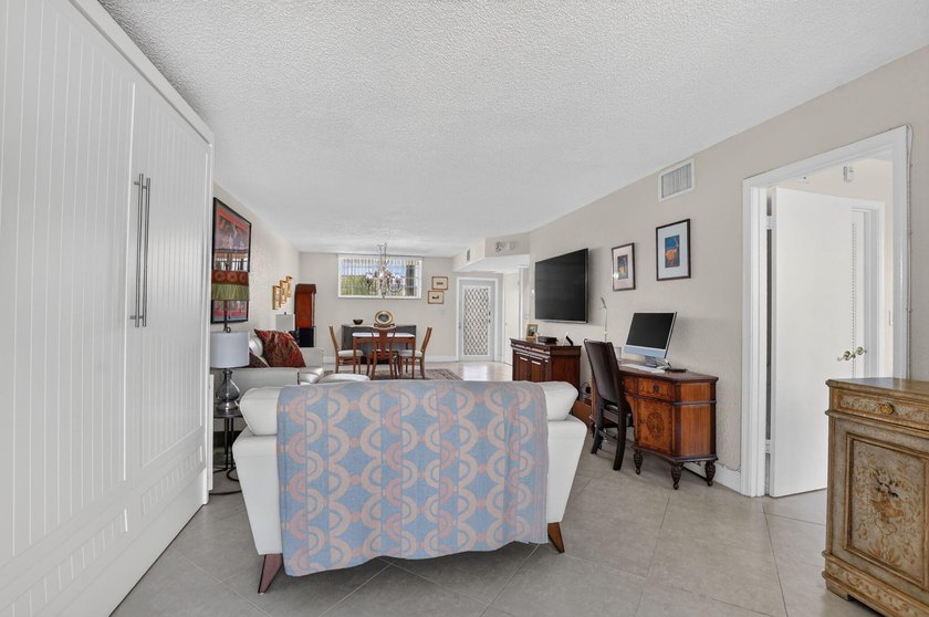 Second-floor 1-bedroom, 1.5-bath condo in The Palms of Deer - photo 10
