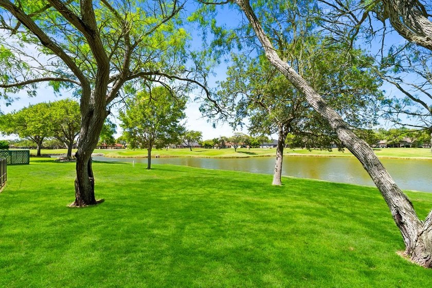 COUNTRY CLUB LIVING WITH A VIEW! Located in Rockport Country - photo 31