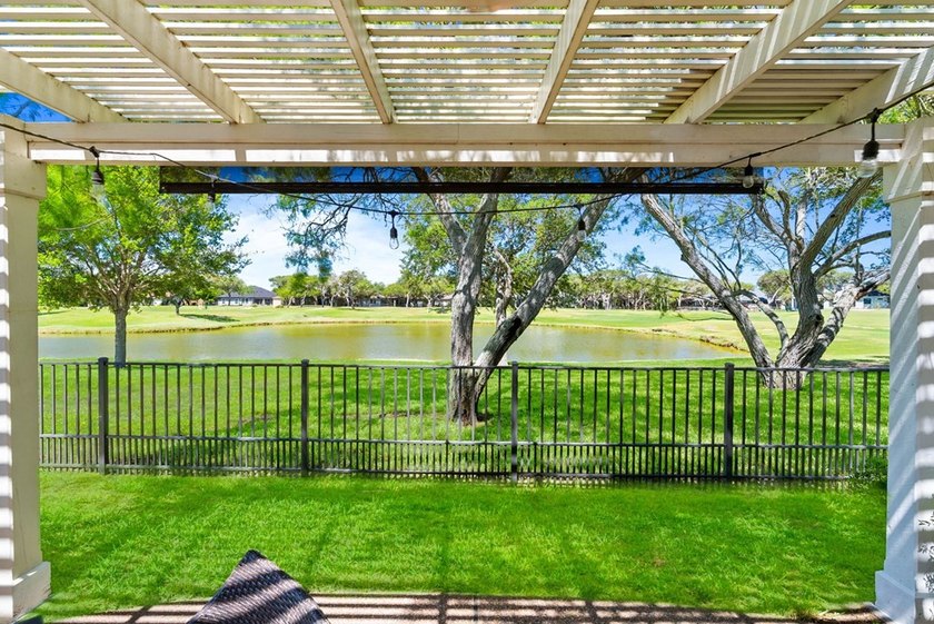 COUNTRY CLUB LIVING WITH A VIEW! Located in Rockport Country - photo 32
