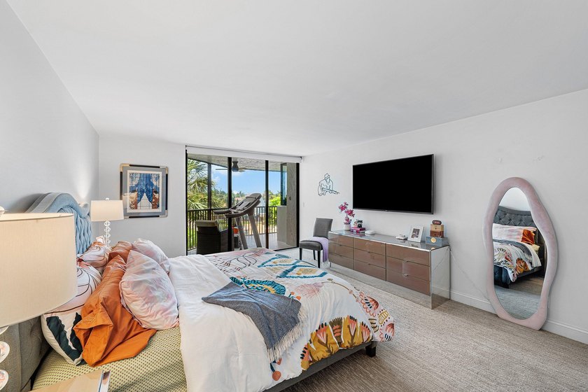 Welcome to this beautifully renovated residence featuring 2 - photo 19