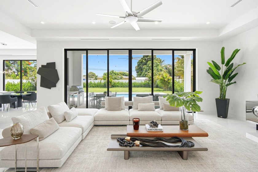 Imagine living just blocks from the action of Mizner Park and - photo 8