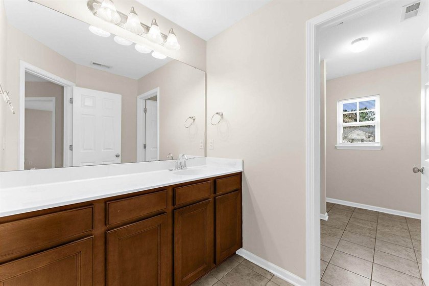 Welcome home to this beautiful 3,440 sq ft pond-front property - photo 47