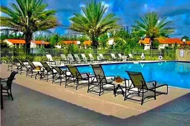 NICE 3/2 LOCATED ON THE HEART OF WEST PALM - photo 9