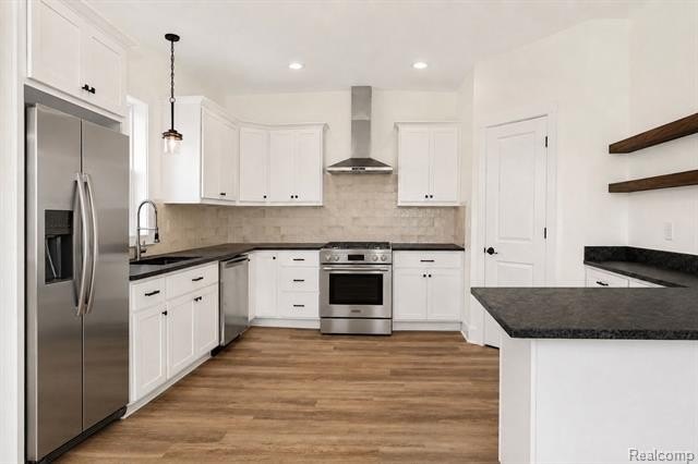 Brand new END-UNIT RANCH condo! Fully complete and ready for you - photo 6