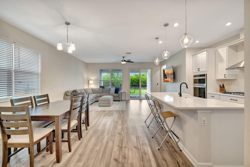 Price Improved! Beautiful CBS 4BR/2.5BA home located in the - photo 6