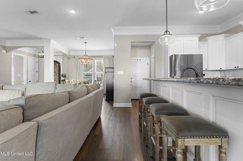 Motivated Sellers! Beautiful home loaded with upgrades in a - photo 17