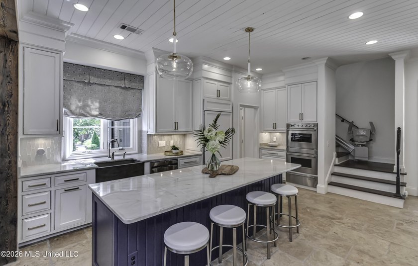 Welcome to 15 Eastparke Dr, where you will find a combination of - photo 32