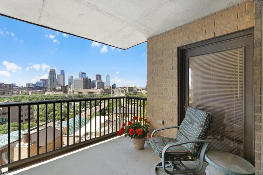 Falls Pinnacle 11th floor. This is the #1 favorite floorplan - photo 21