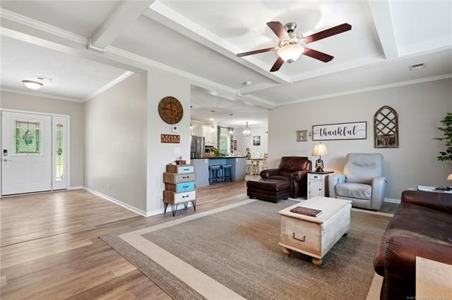 VA-approved and just 2 miles from Lake Tenkiller! This spacious - photo 31