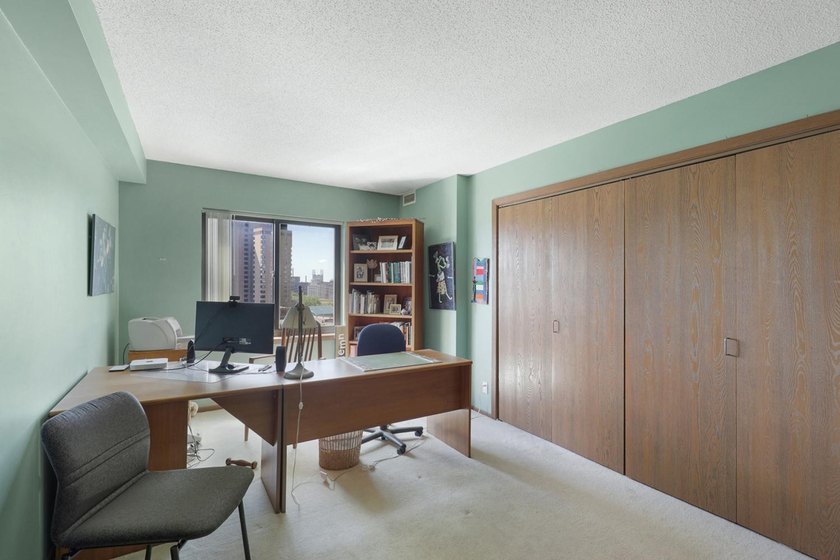 Falls Pinnacle 11th floor. This is the #1 favorite floorplan - photo 31
