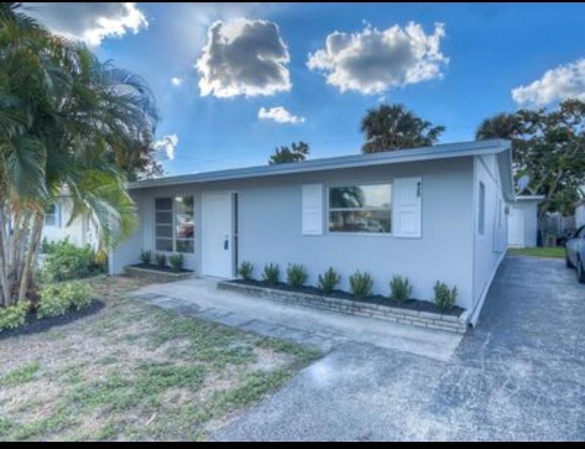 GREAT location near downtown, on this nicely remodeled 3/1 CBS - photo 3