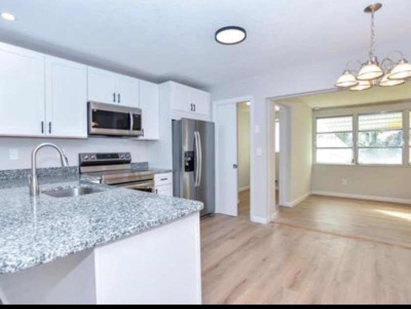 GREAT location near downtown, on this nicely remodeled 3/1 CBS - photo 8