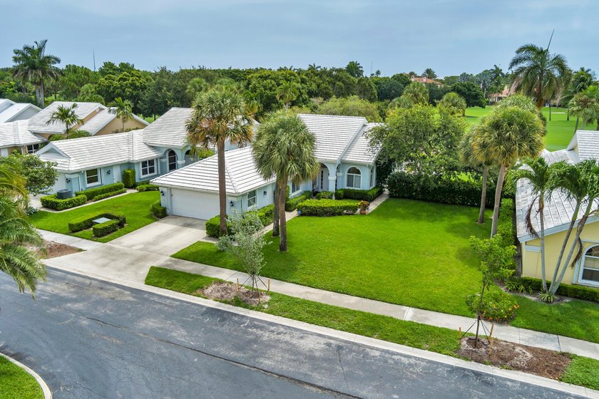Direct golf course home on the 15th fairway of Bear Lakes - photo 31