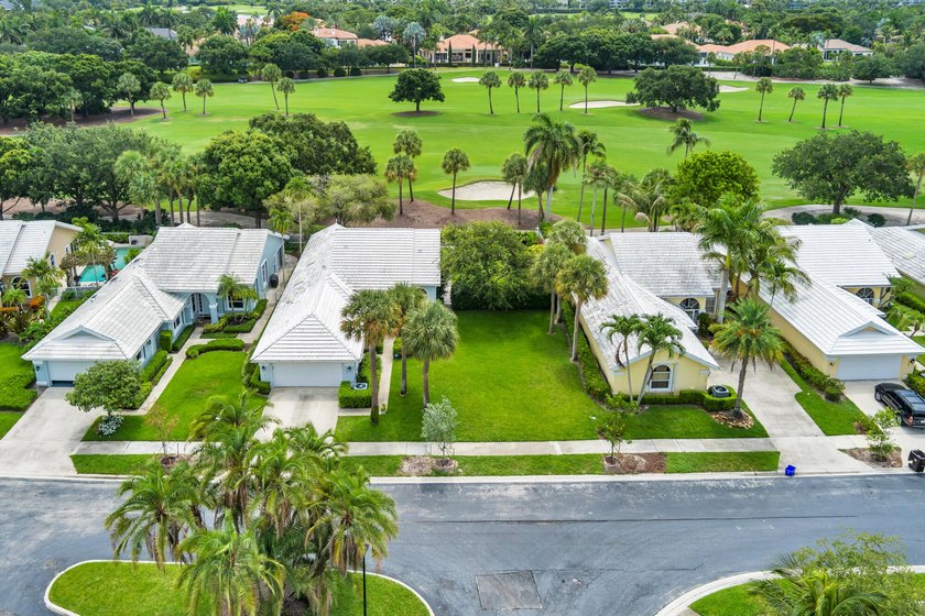 Direct golf course home on the 15th fairway of Bear Lakes - photo 33