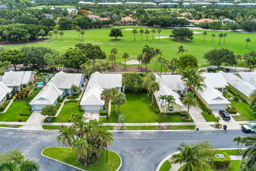 Direct golf course home on the 15th fairway of Bear Lakes - photo 34