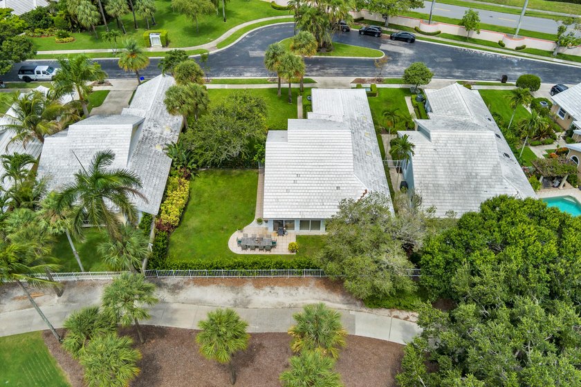 Direct golf course home on the 15th fairway of Bear Lakes - photo 37