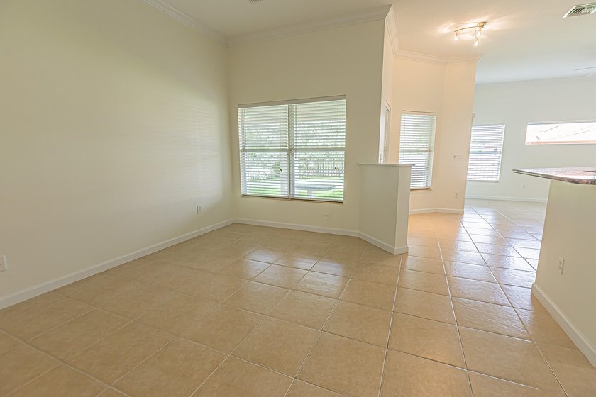 Move-in ready 2023 roof, 4/2/2 home, great location! Designed - photo 4