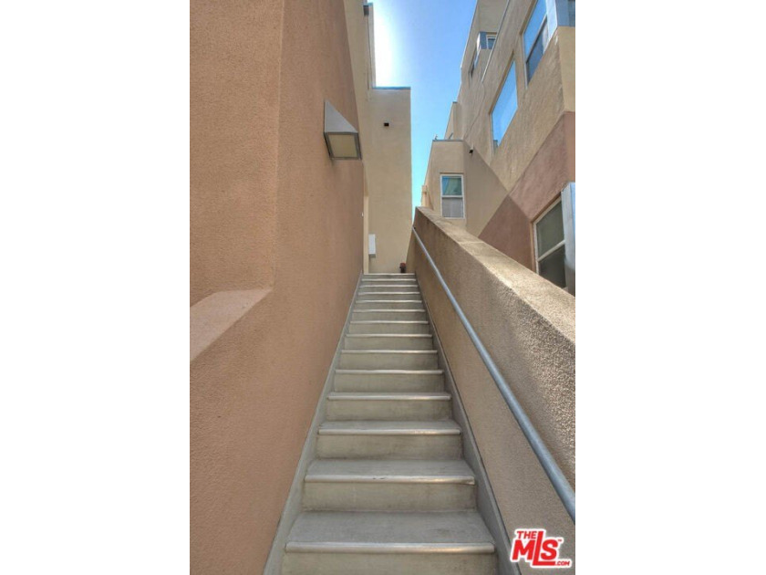Bright, airy and built in 2007, this 2-bedroom, 1.5-bathroom - photo 3