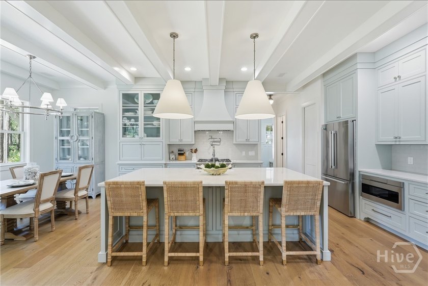 This 4-bed, 3.5-bath home built in 2022 offers luxury living - photo 8
