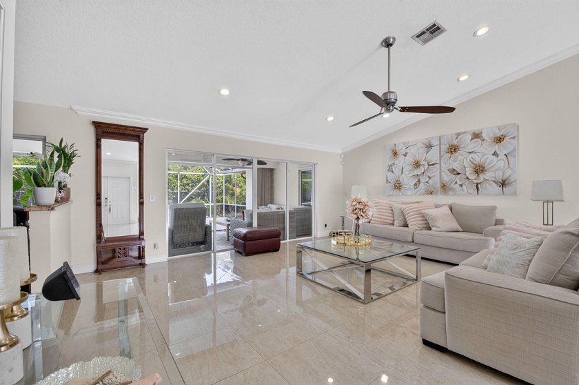 Welcome to this exceptional single-story residence in Boca Raton - photo 5
