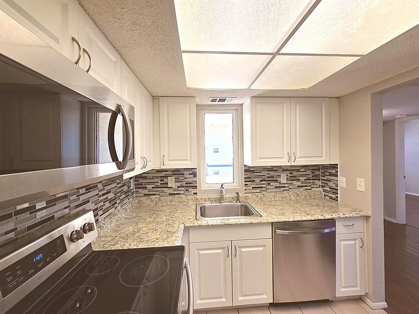 PRICE JUST REDUCED TO BELOW MARKET! Great Value for this just - photo 6