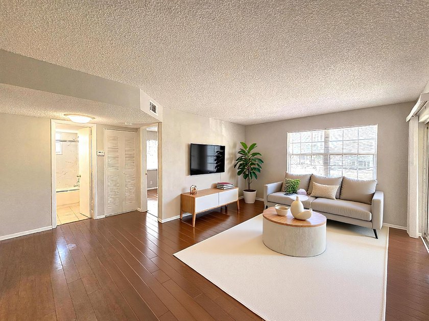 PRICE JUST REDUCED TO BELOW MARKET! Great Value for this just - photo 9