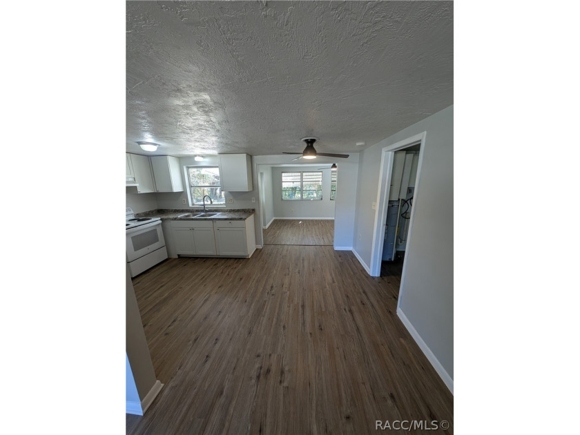 MOVE-IN READY GEM IN THE HEART OF BEVERLY HILLS! Discover the - photo 10