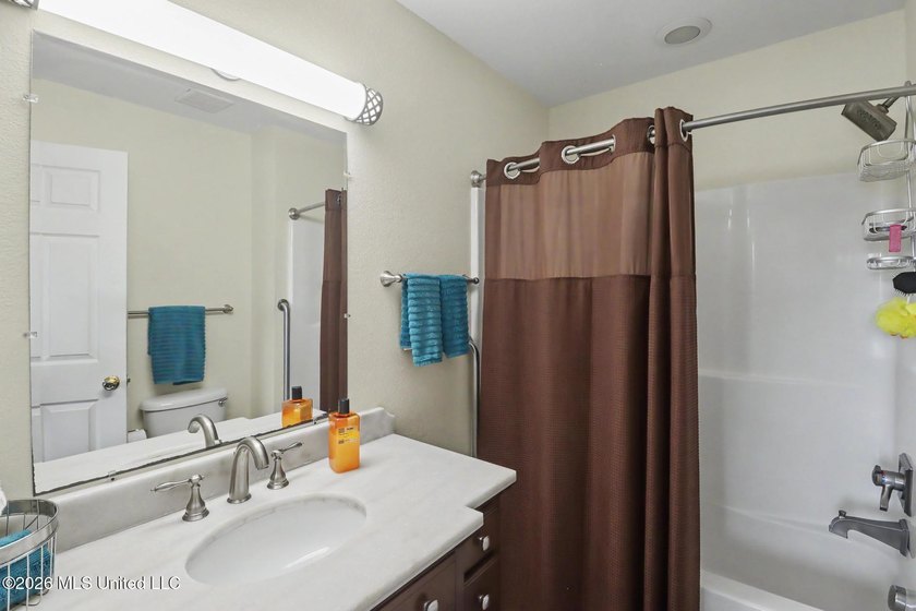 Rare opportunity to own a 1,734 SqFt mixed-use commercial - photo 21