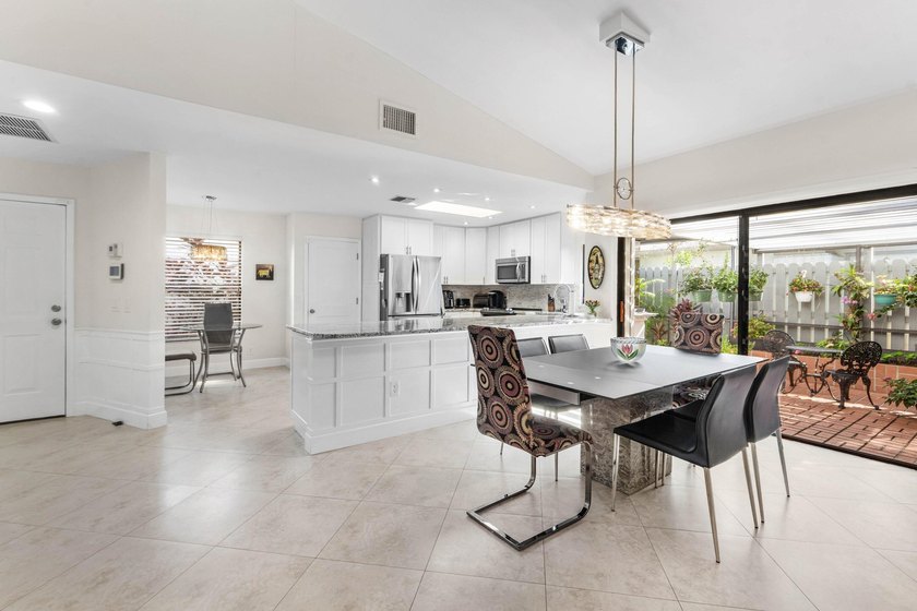 Experience the very best of waterfront living in this - photo 8
