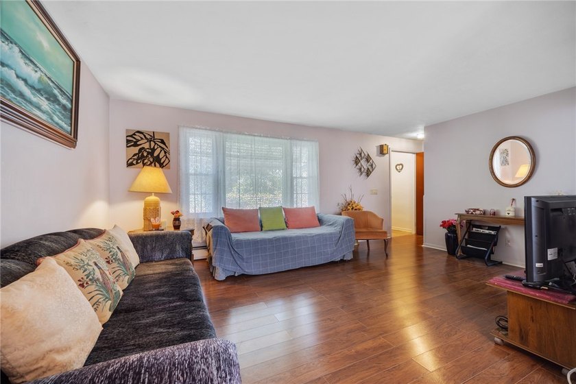 Great location in the heart of Brighton with highly sought-after - photo 13
