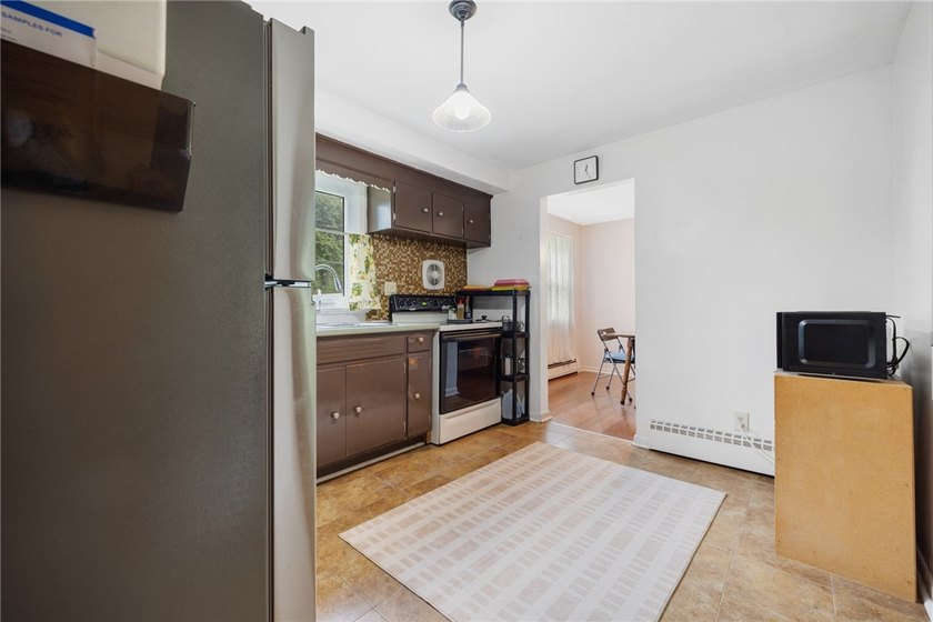 Great location in the heart of Brighton with highly sought-after - photo 19
