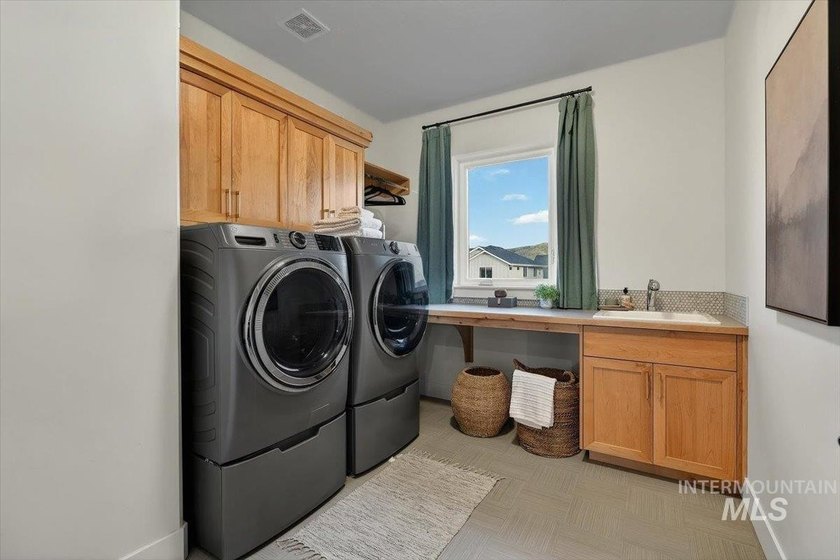 Better than new in coveted Dry Creek Ranch, this impeccably - photo 32