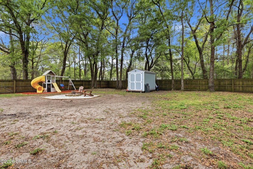 Welcome to 9 Wellena Court! Tucked away on a quiet cul-de-sac - photo 33