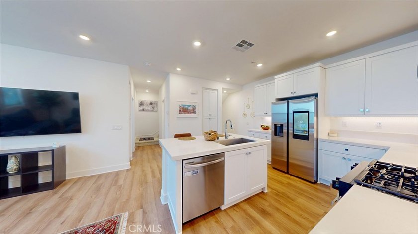 This luxury home in Rienda in Rancho Mission Viejo is a - photo 5