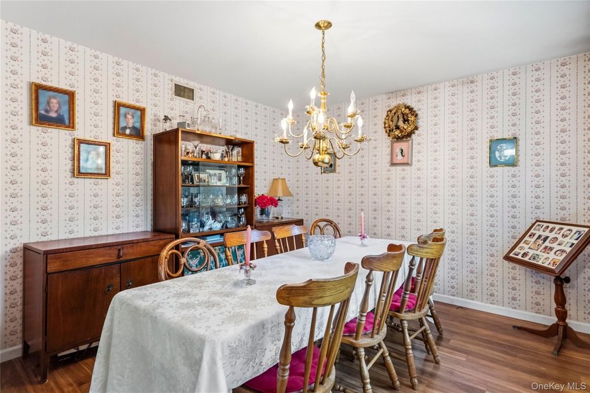 Beautifully Maintained Stony Brook Home in the Desirable P - photo 11
