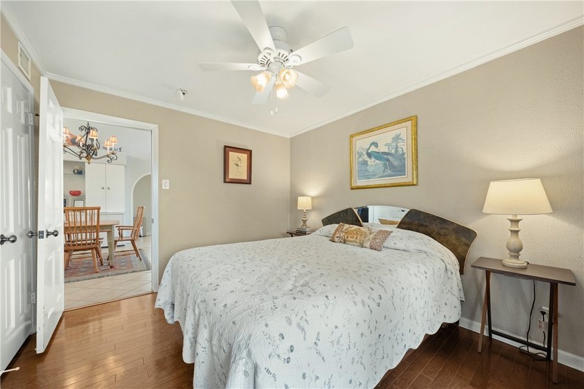Discover your dream waterfront escape at this majestic - photo 15