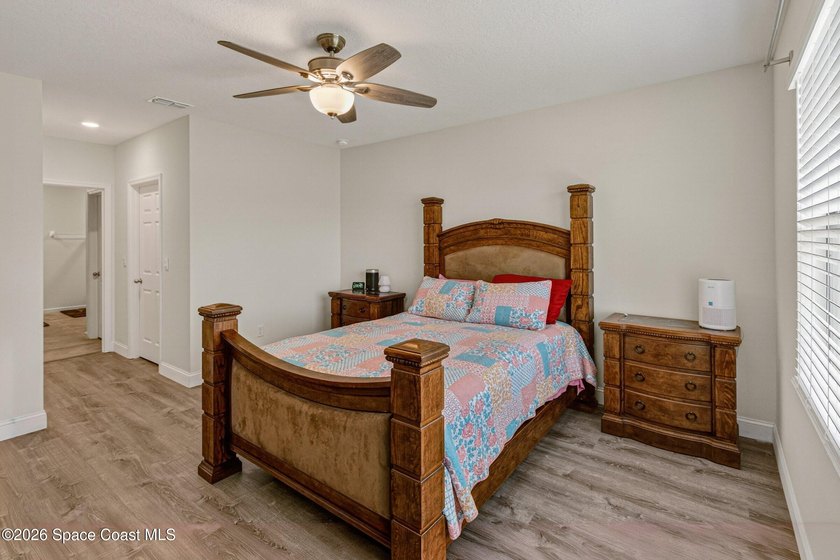 Welcome home to this beautifully upgraded 3BR/2BA residence - photo 18